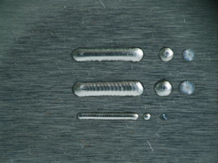 <a href='http://www.houseii.cn/product/3.htm' class='text_a'>模具激光焊機</a>修復鏡面模具效果